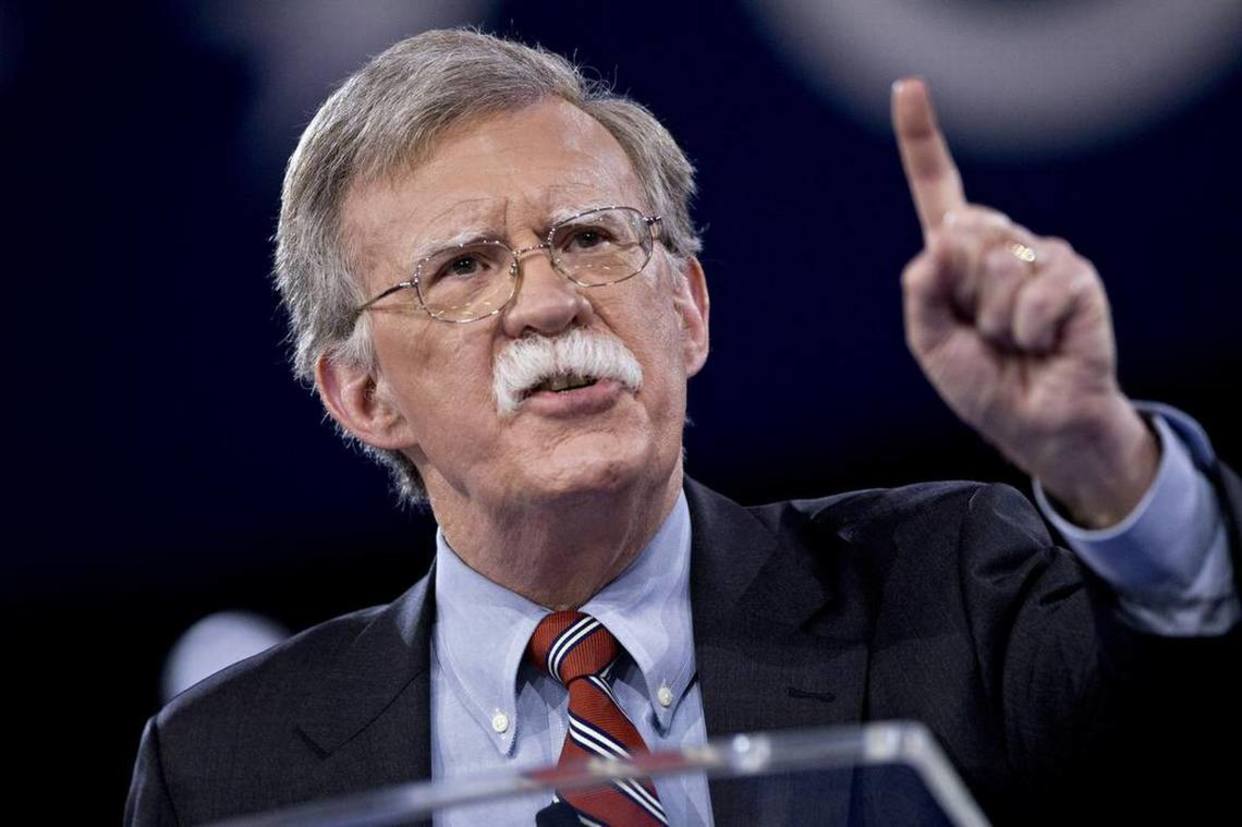 Bolton: EE UU no olvidará a los países que apoyen el robo de Maduro