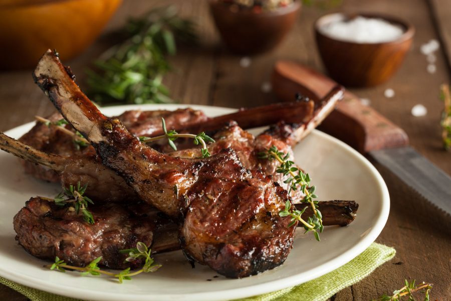 Deliciosas chuletas de cordero a la pimienta