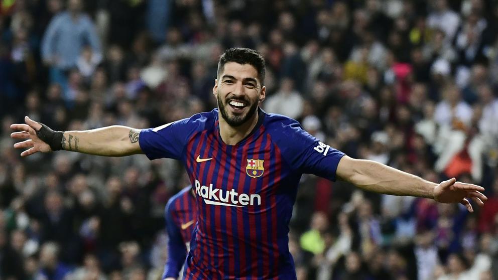 Con espectacular doblete de Luis Suárez, el Barcelona humilló 3-0 al Real Madrid y es finalista de la Copa del Rey