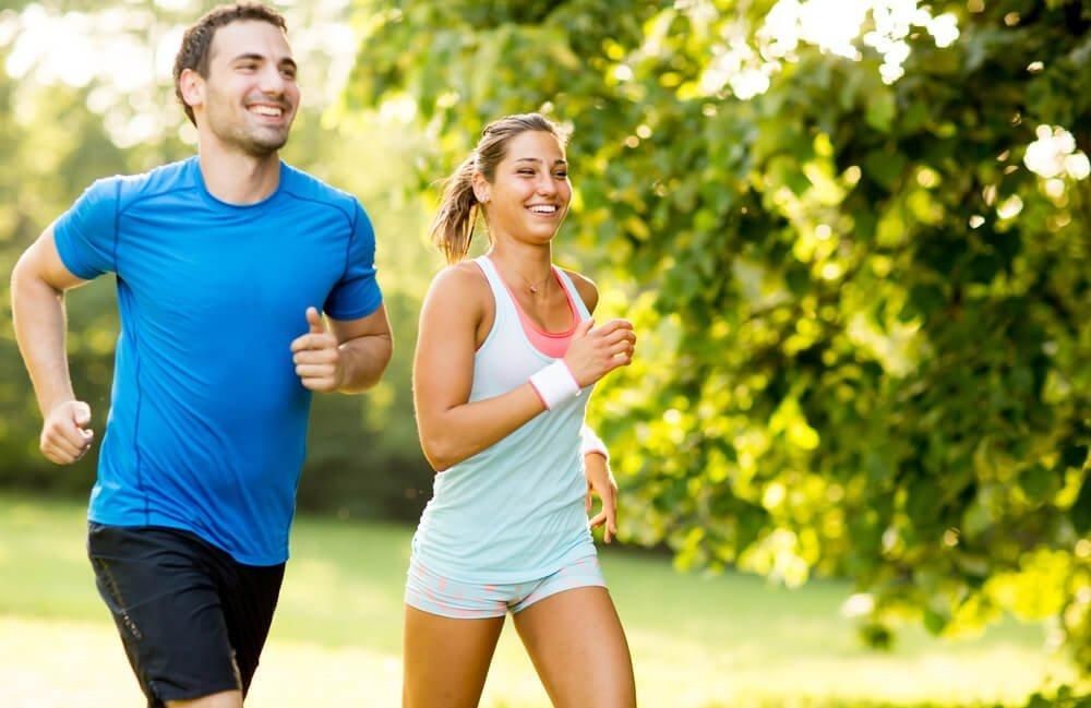 Períodos cortos de actividad física diaria ayudan a mantenerse saludable: estudio