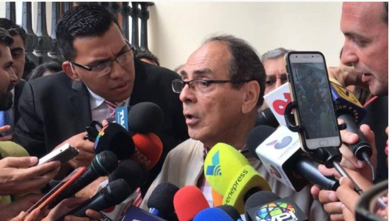 Navarro: Cabello, El Aissami, hermanos Rodríguez y Jaua quieren el poder