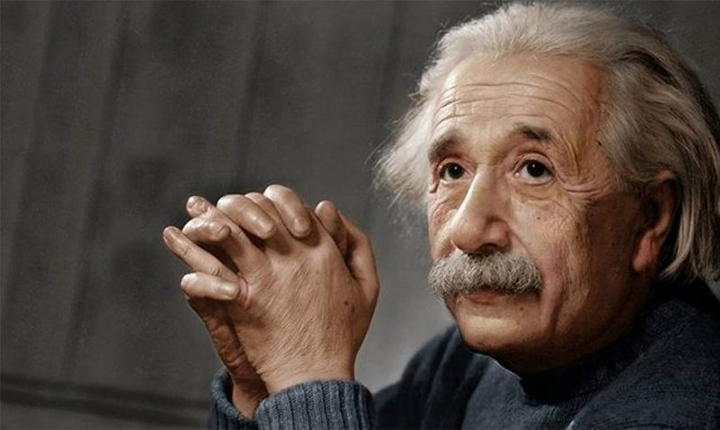 Revelan más de 100 páginas de nuevos manuscritos de Einstein