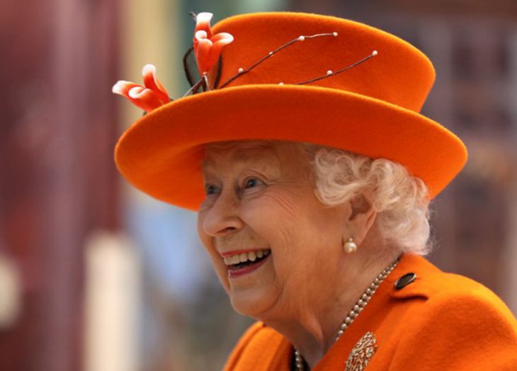 La reina de Inglaterra hace historia al publicar en Instagram