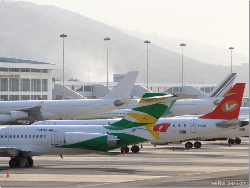 Venezuela casi aislada, escasos vuelos internacionales siguen operando