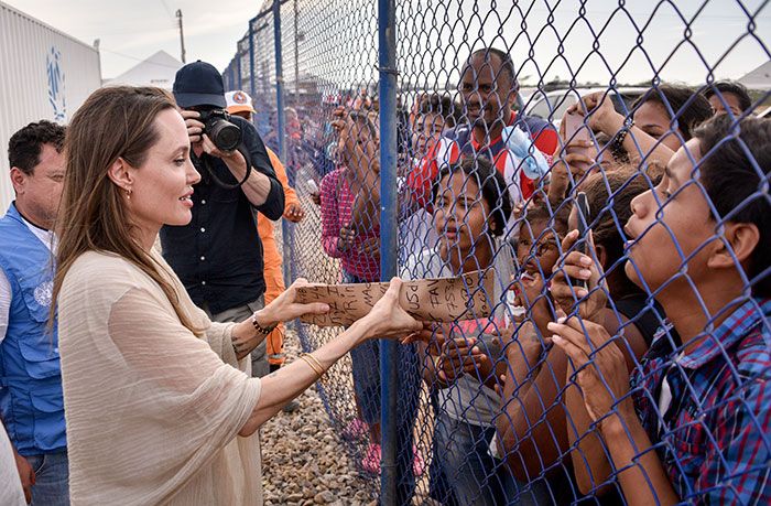 ¿Angelina Jolie padece anorexia? Fotos recientes parecen confirmarlo