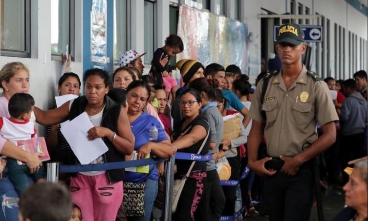 Más de 85.000 venezolanos salieron de Colombia hacia Ecuador en el último mes