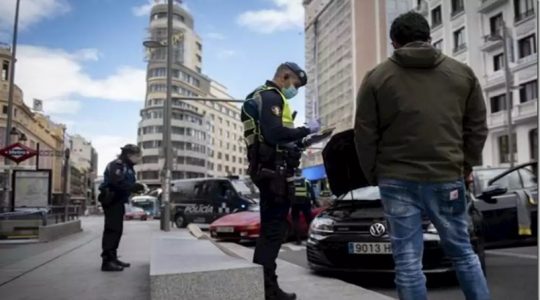 La Policía detecta 30 botellones en Madrid: la multa es de 1.000 euros