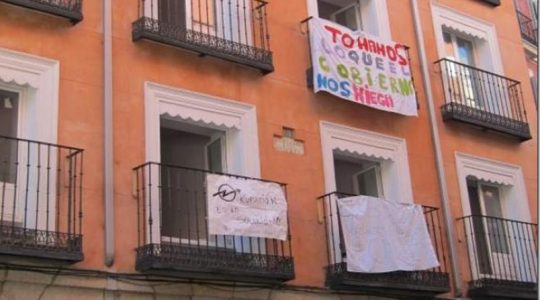 España autoriza empadronamiento en cuevas o viviendas okupadas para dar la Renta Mínima Vital
