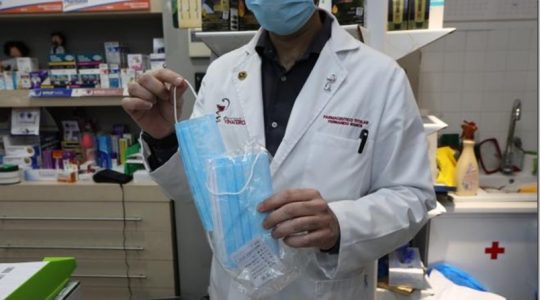 Madrid repartirá mascarillas gratis en las farmacias a partir de este lunes