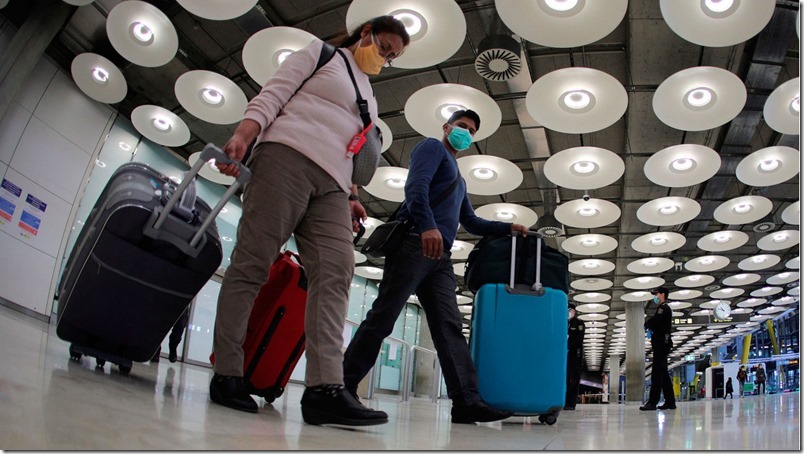 pasajeros-aeropuerto-madrid-foto-EFE