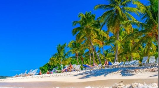 República Dominicana prevé abrir hoteles y aeropuertos el 5 de julio
