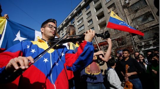 Mayoría de extranjeros en Chile son venezolanos (30,7%)