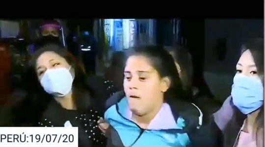 Se llevan presa a venezolana en Perú por no llevar el tapabocas