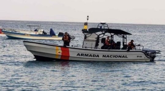 Colombia y Panamá buscan a seis migrantes tras naufragio de lancha en el Caribe