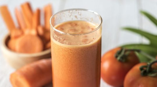 Batido de zanahoria y avena, un rico y nutritivo alimento détox para las mañanas