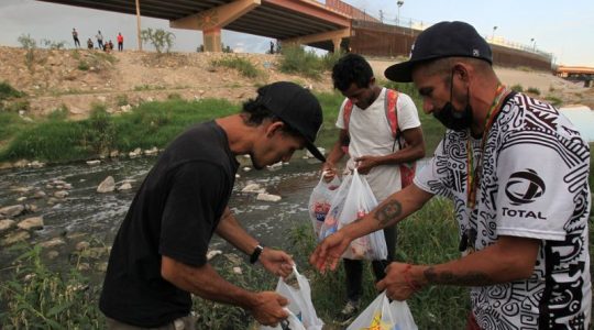 Nueva York declaró estado de emergencia ante la llegada de miles de migrantes