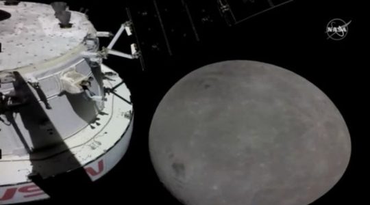 Artemis I:  La primera foto de la Luna que toma la misión espacial al orbitar el satélite