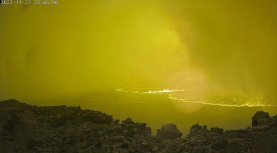 Entra en erupción el Mauna Loa de Hawái, el volcán activo más grande del mundo