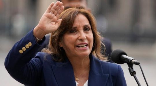 Quién es Dina Boluarte, la primera presidenta de Perú