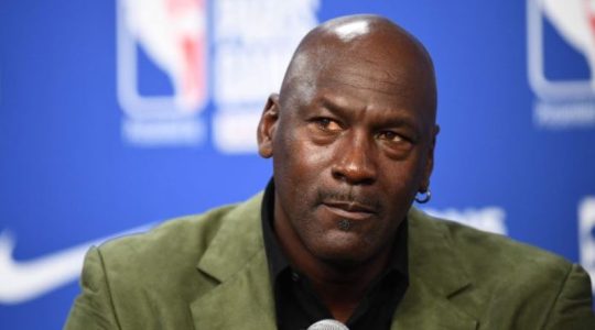 Jugador de la NBA desvela que Michael Jordan sigue «triturandolos» al jugar baloncesto con casi 60 años de edad