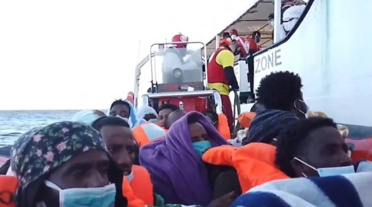 Por qué la nueva ley italiana sobre rescates humanitarios provocará «más muertes en el Mediterráneo»
