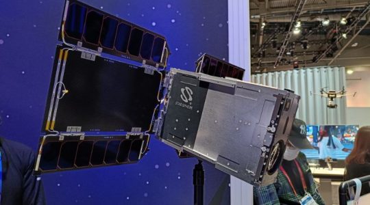 Tomar fotos de la Tierra controlando un satélite en tiempo real desde casa: así es Star Sphere, el proyecto ideado por Sony