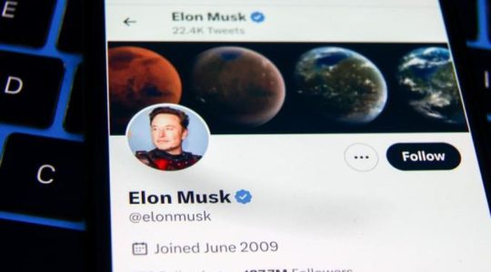 Elon Musk ordenó ajustar el algoritmo de Twitter para que sus tuits tuviesen más exposición